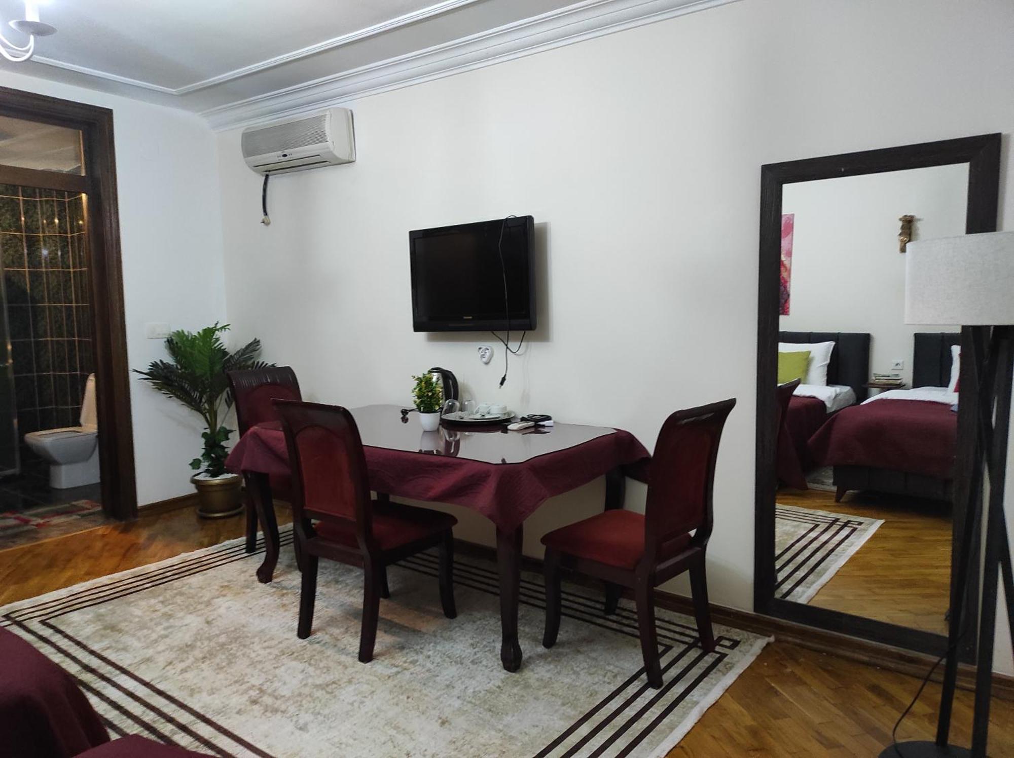 Stay Ok Prishtina Pristina Exterior foto